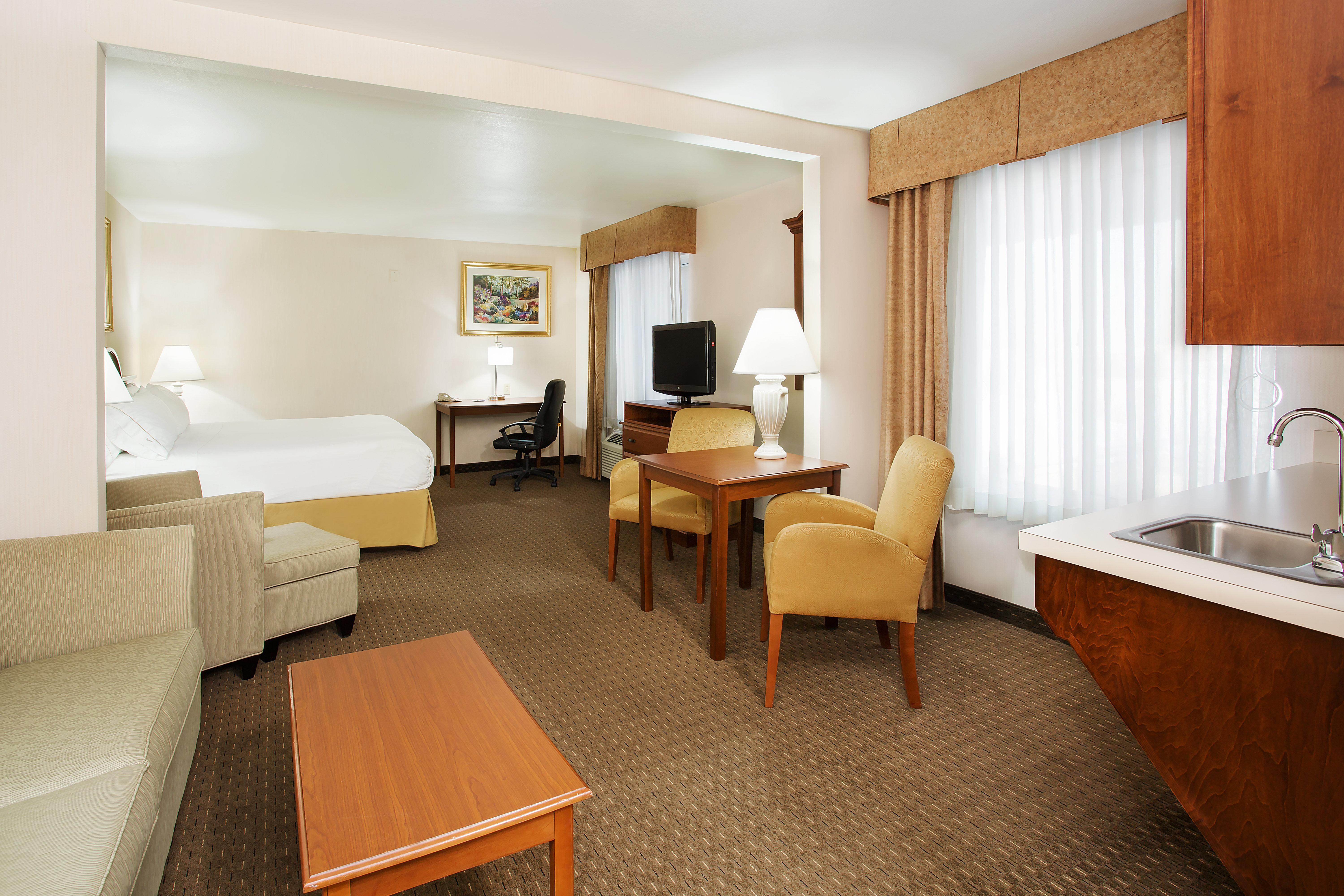 Holiday Inn Express Hotel & Suites Marion By Ihg Exterior foto