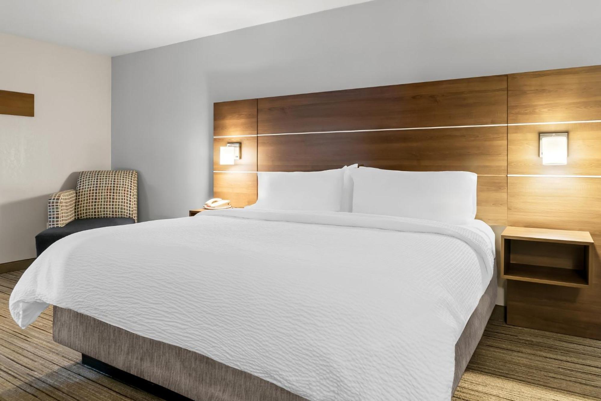 Holiday Inn Express Hotel & Suites Marion By Ihg Exterior foto