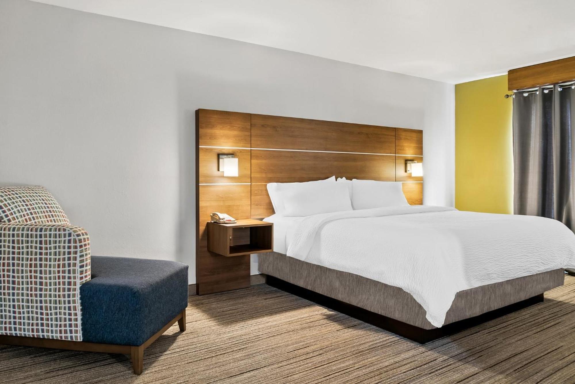 Holiday Inn Express Hotel & Suites Marion By Ihg Exterior foto