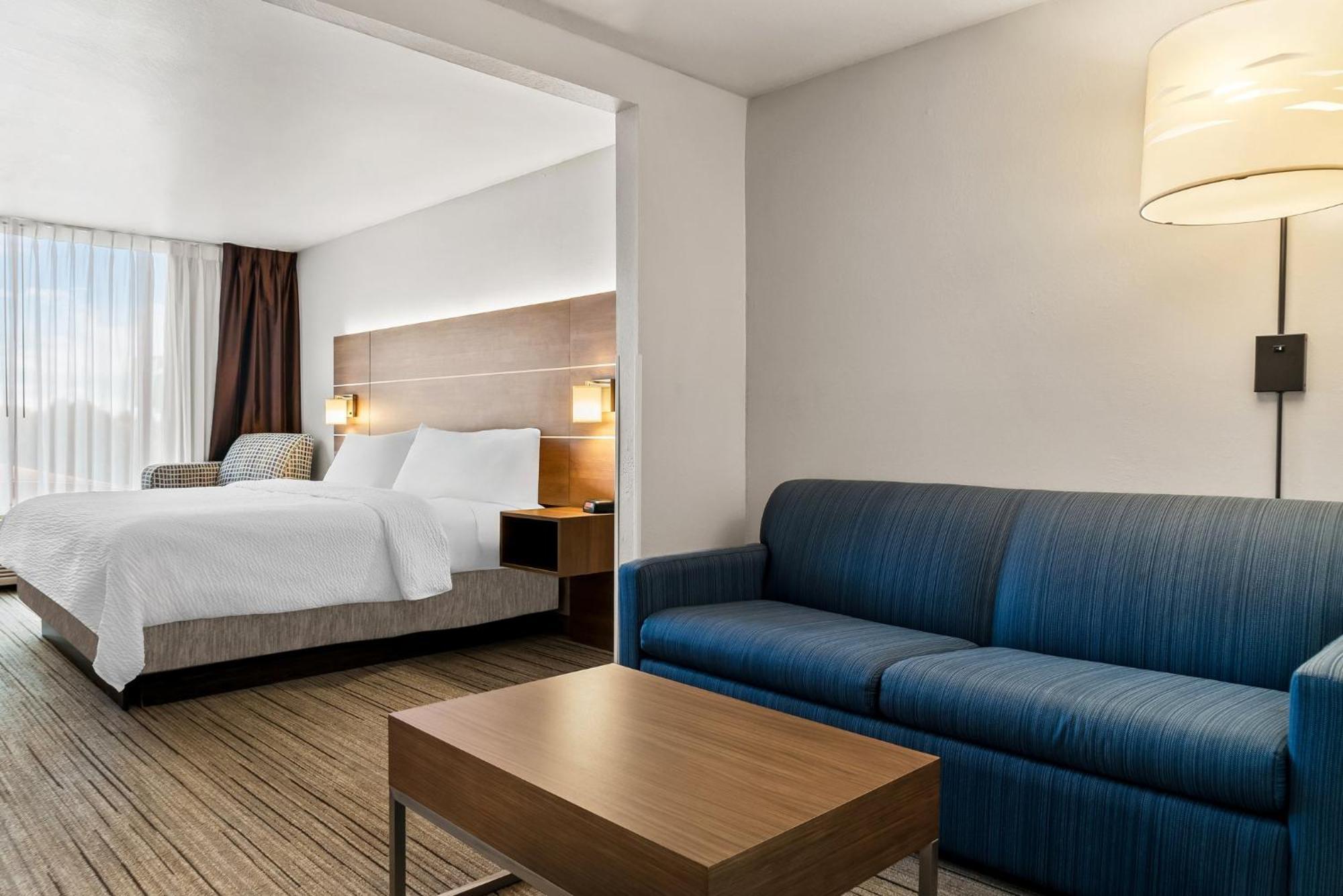 Holiday Inn Express Hotel & Suites Marion By Ihg Exterior foto