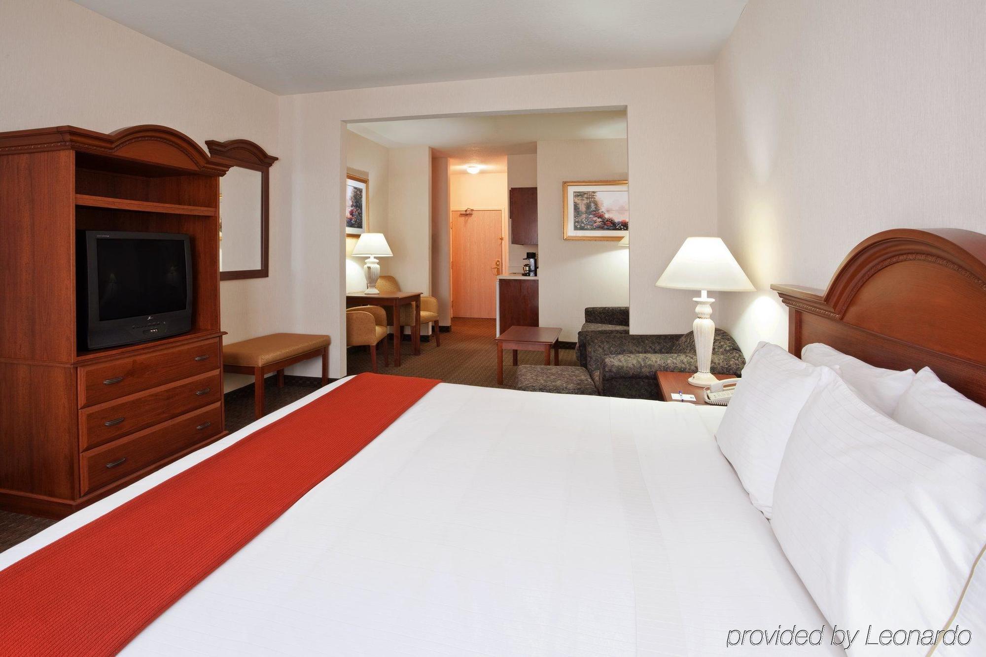 Holiday Inn Express Hotel & Suites Marion By Ihg Quarto foto